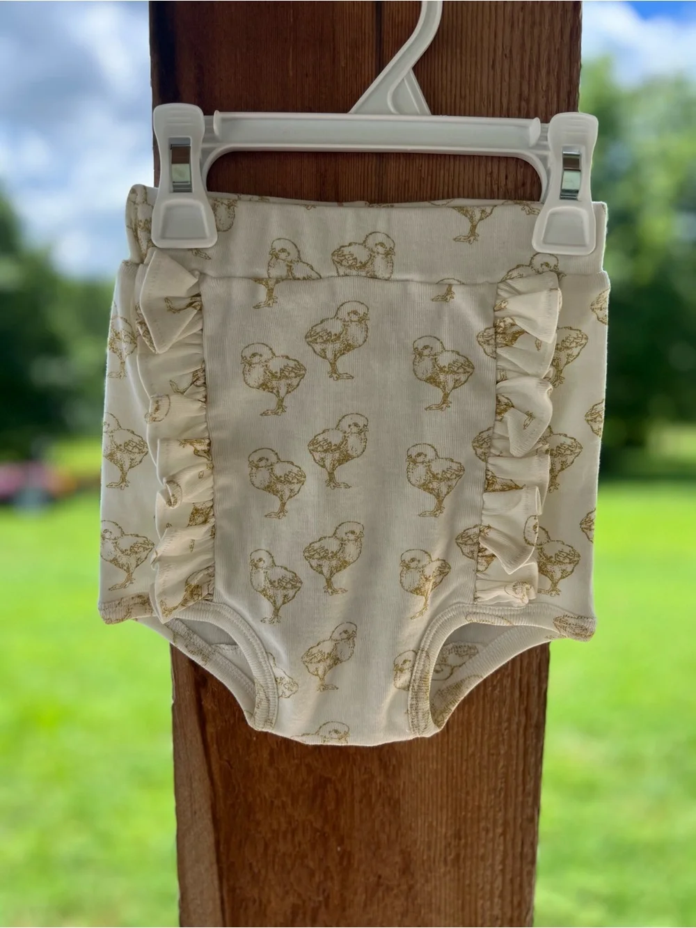 Kate Quinn Cream Ruffle Bloomers with Chick Print